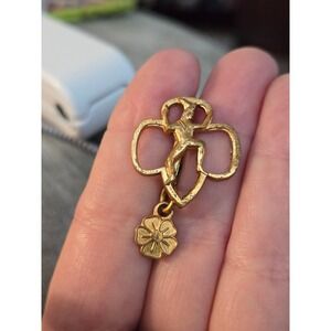 Girl Scout Brownies Membership Pin Vintage Daisy Charm